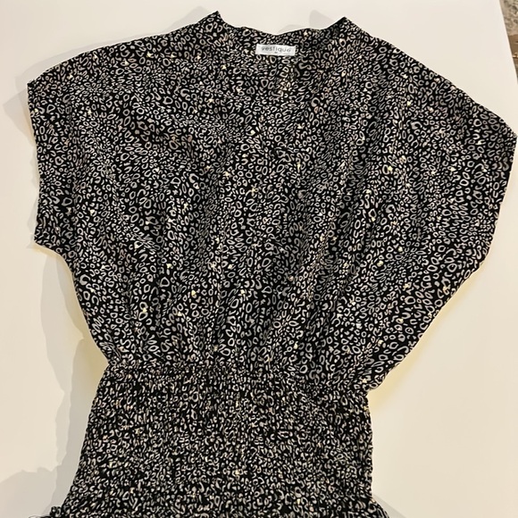 Vestique Gray Black Tiered Ruffle Dress - Picture 3 of 10